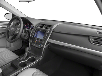 2017 Toyota Camry SE Auto