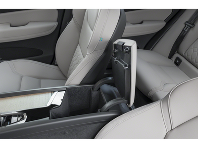 2026 Volvo XC60 B5 AWD Plus