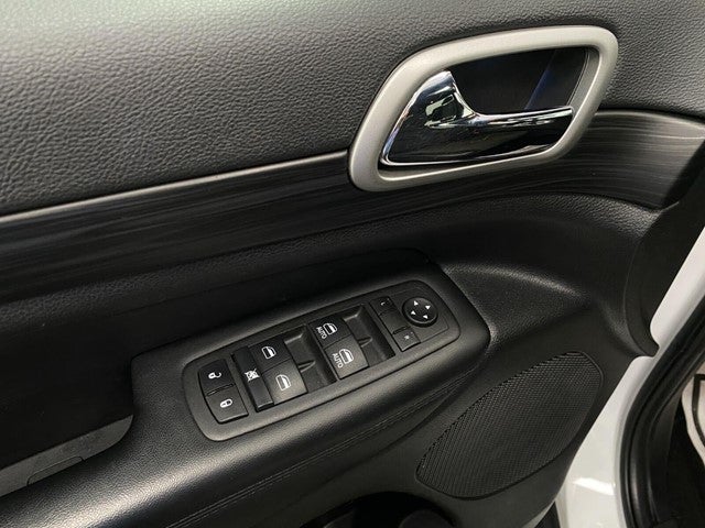 2022 Jeep Grand Cherokee WK Laredo E 4x4