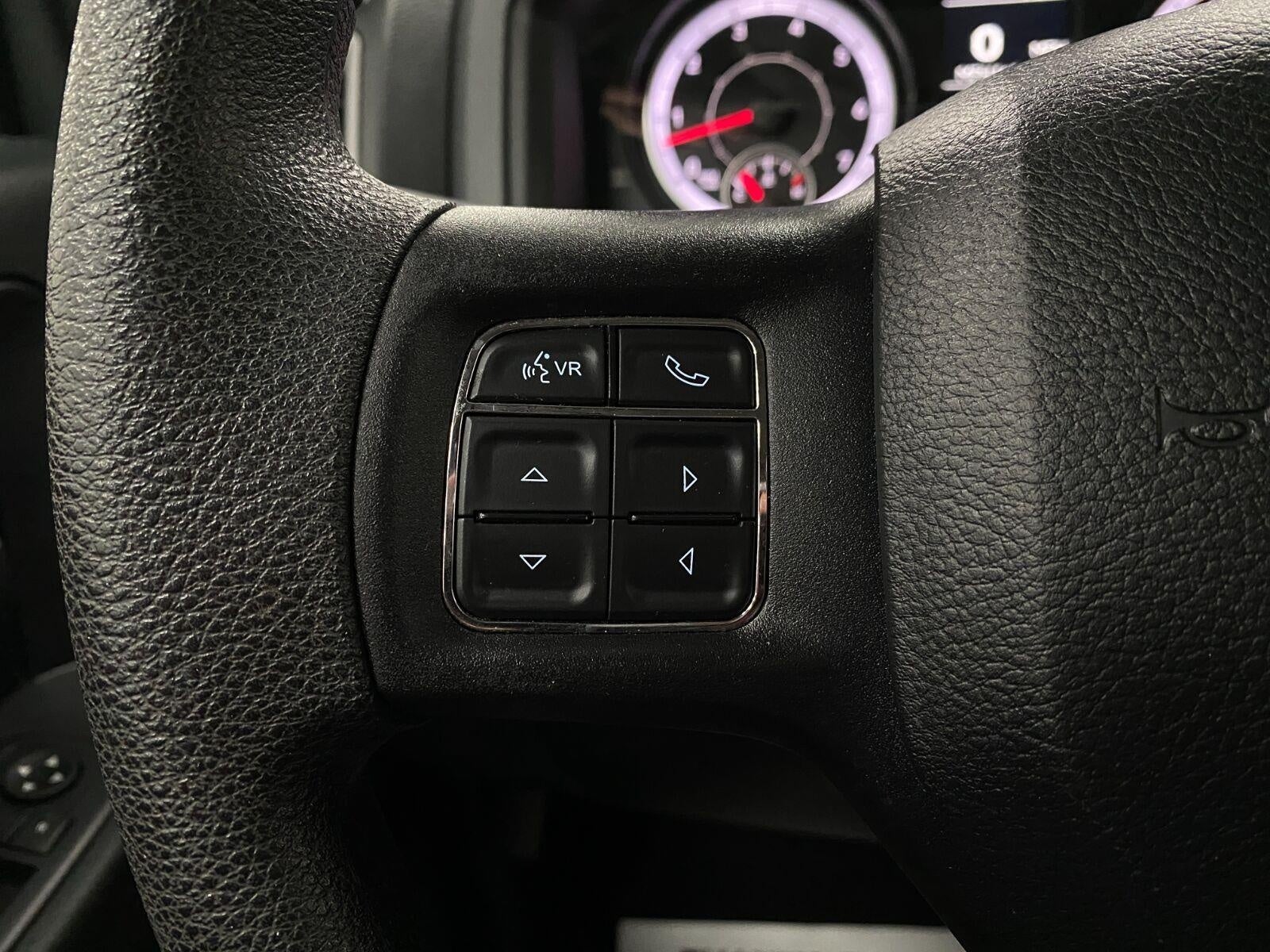 2016 RAM 1500 4WD Quad Cab 140.5 Express