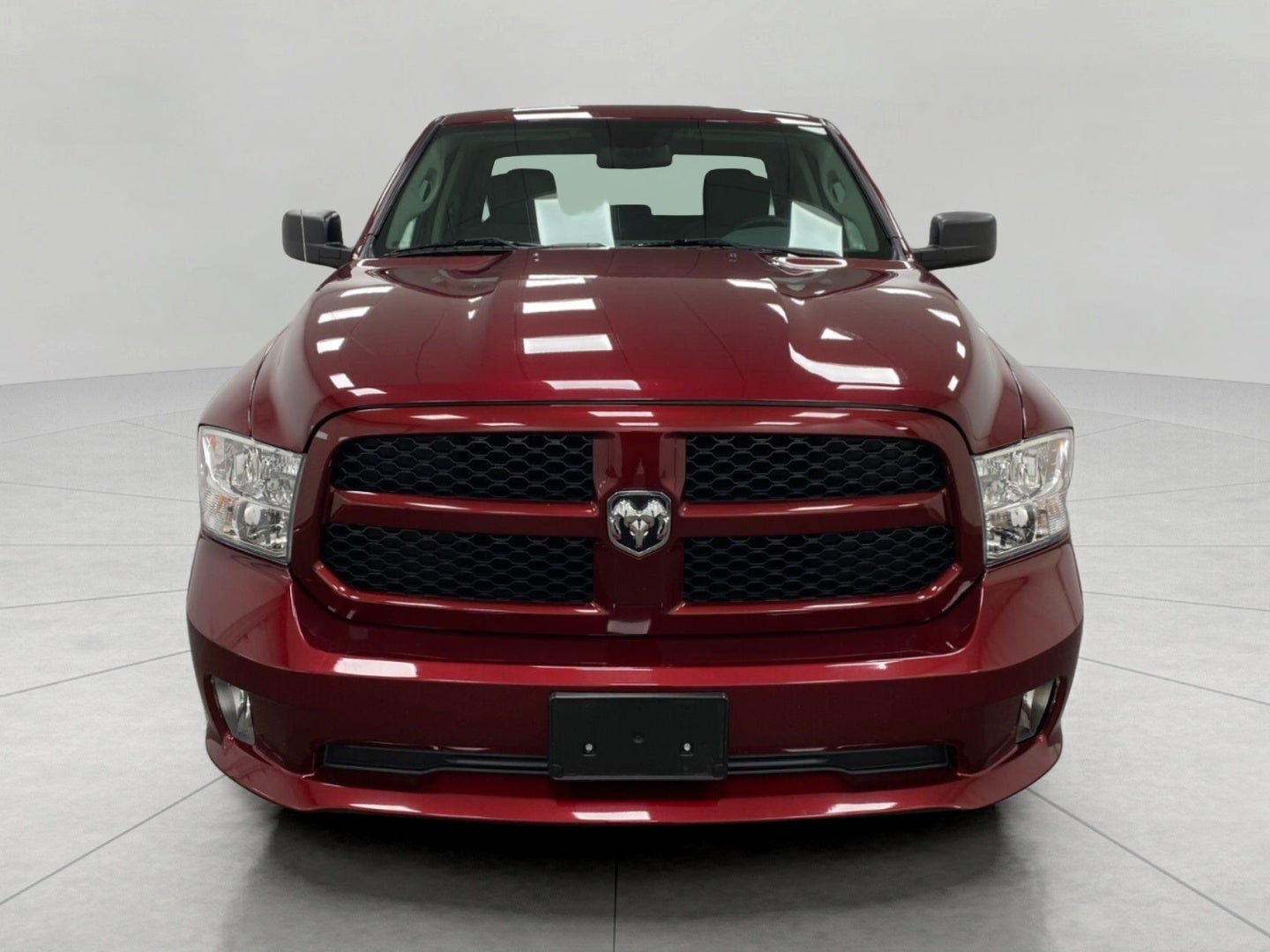 2016 RAM 1500 4WD Quad Cab 140.5 Express
