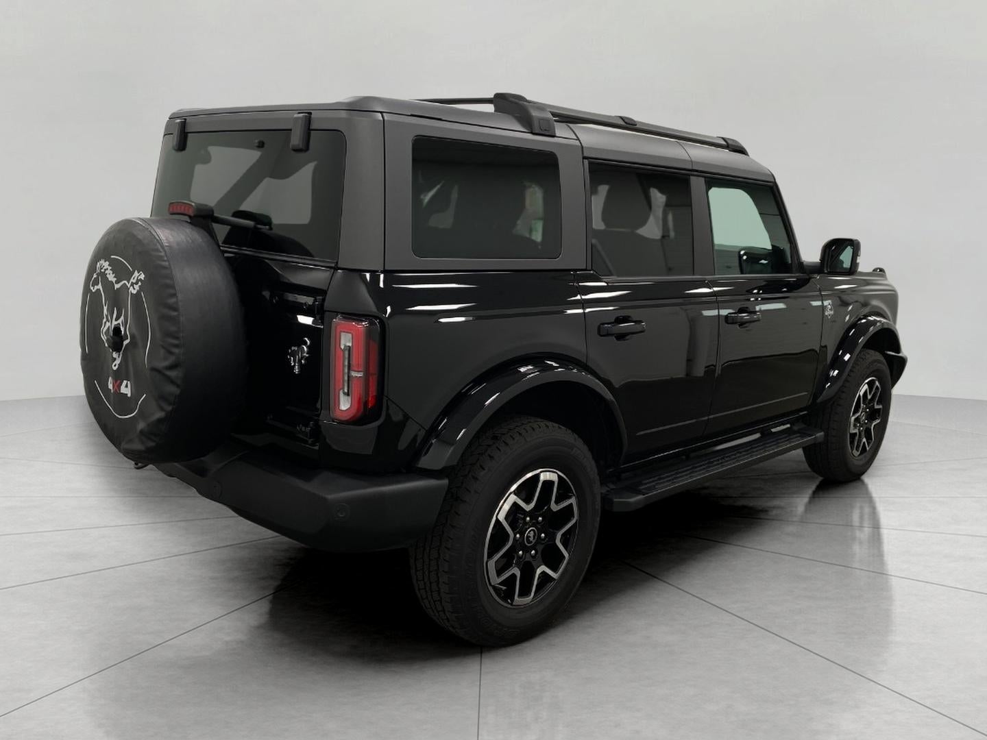 2024 Ford Bronco Outer Banks 4 Door 4x4