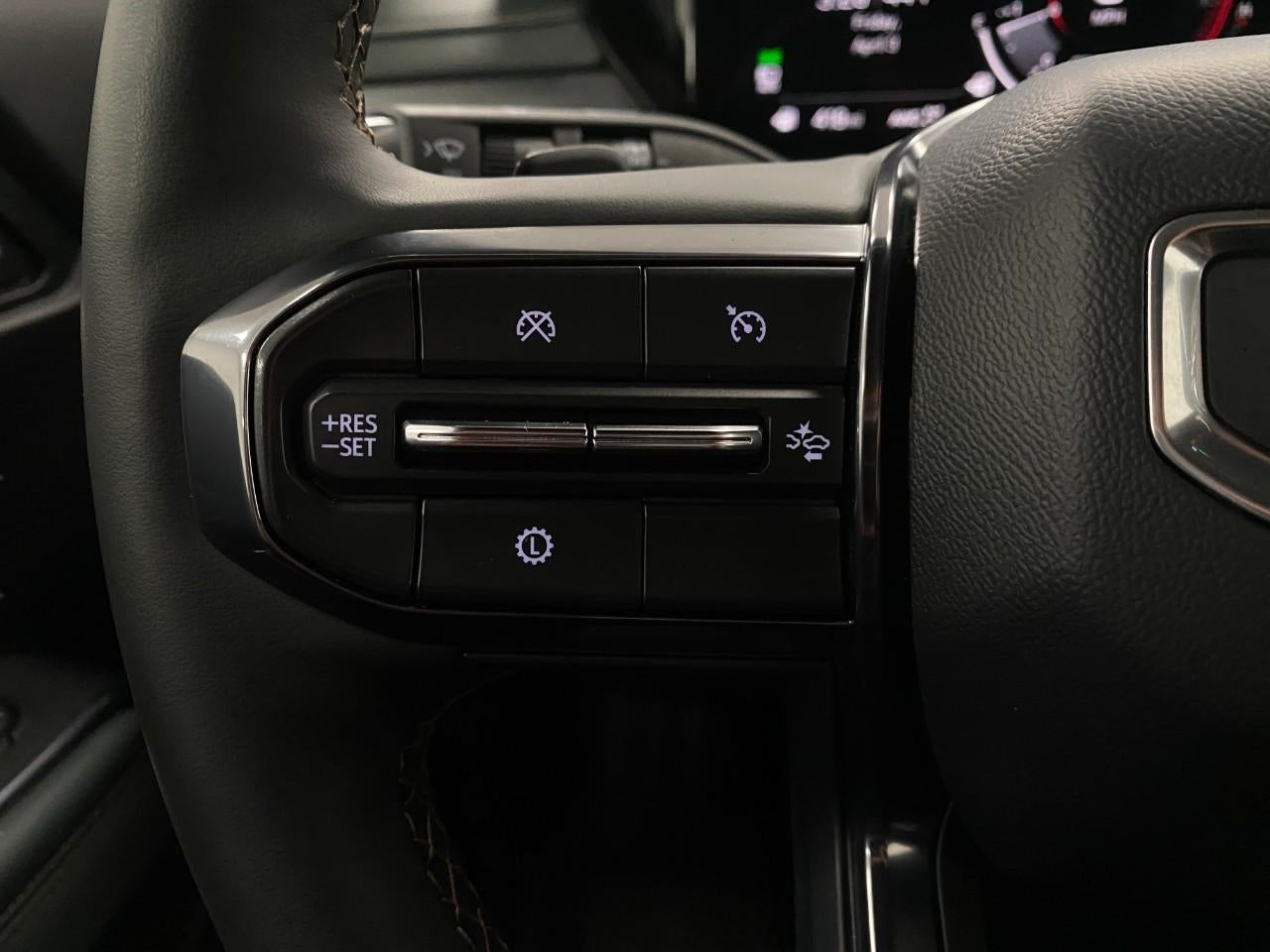 2024 GMC Acadia AWD 4dr AT4