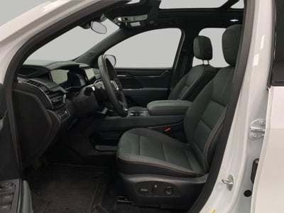 2024 GMC Acadia AWD 4dr AT4