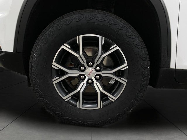 2024 GMC Acadia AWD 4dr AT4
