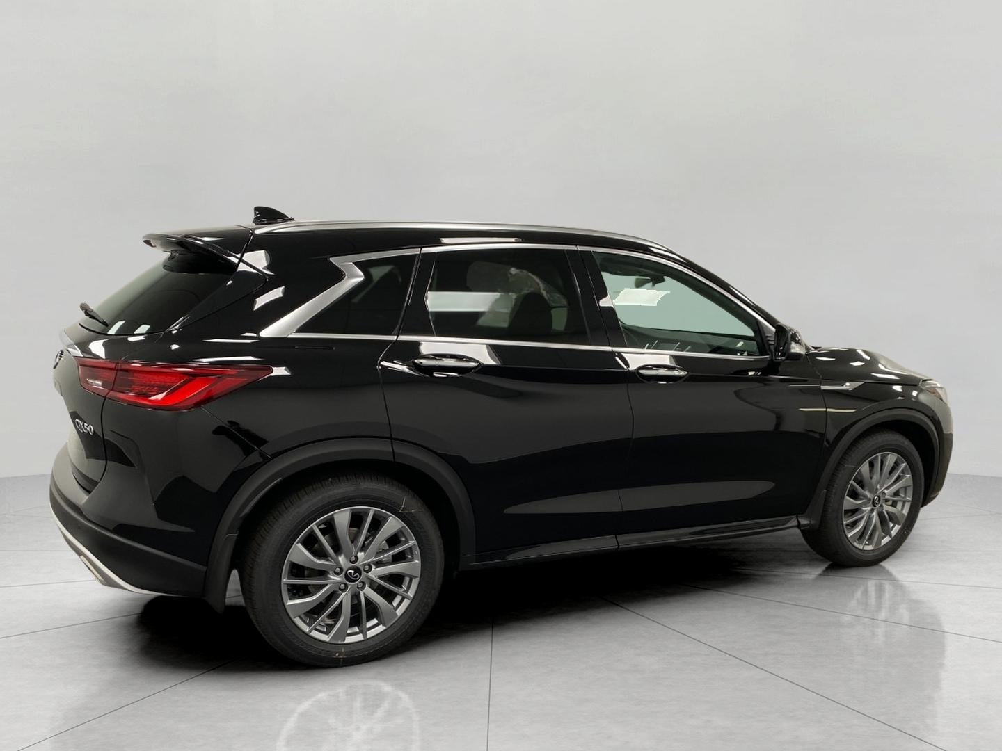 2025 INFINITI QX50 LUXE AWD