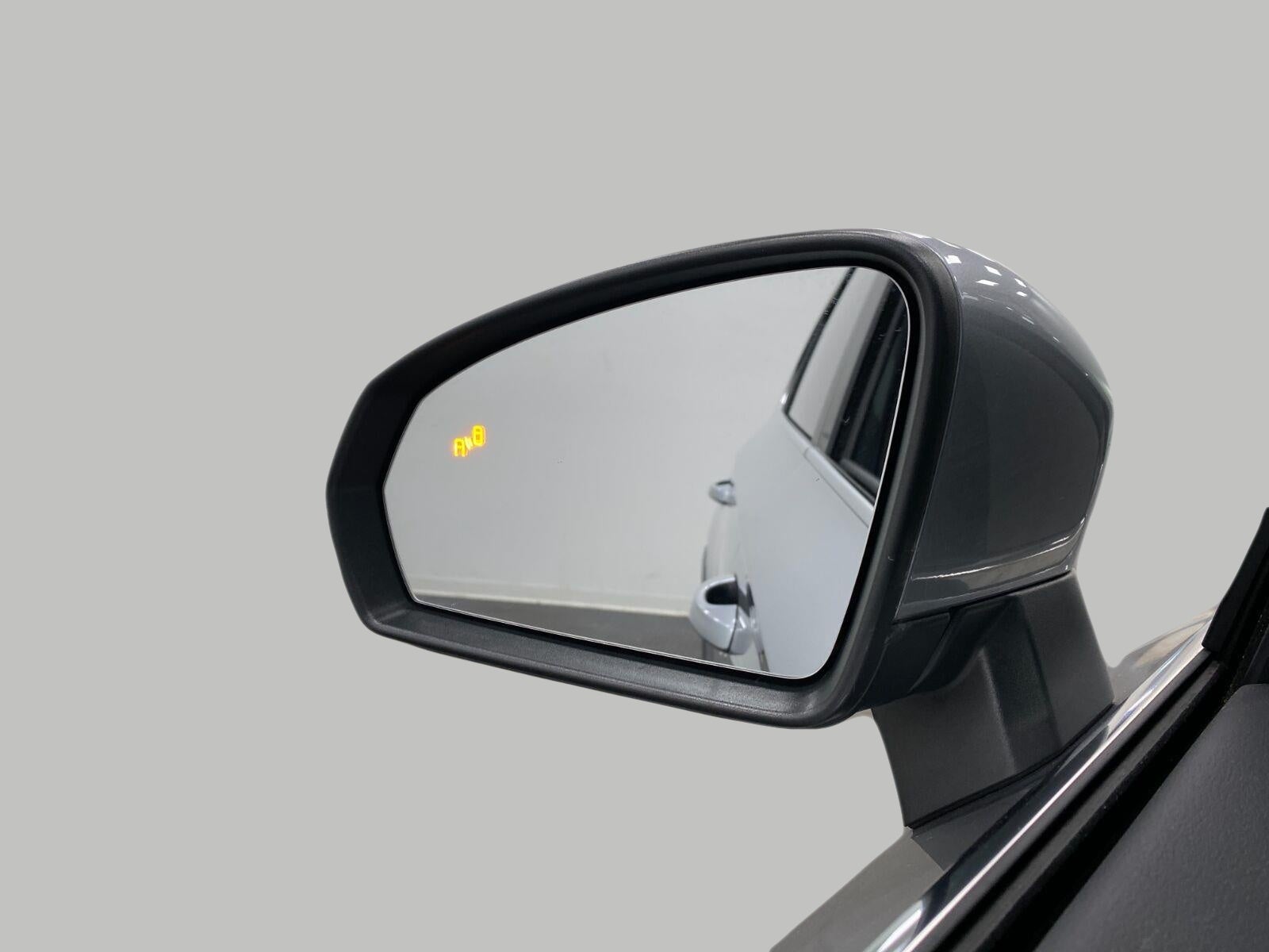 2022 Volkswagen Taos SE 4MOTION