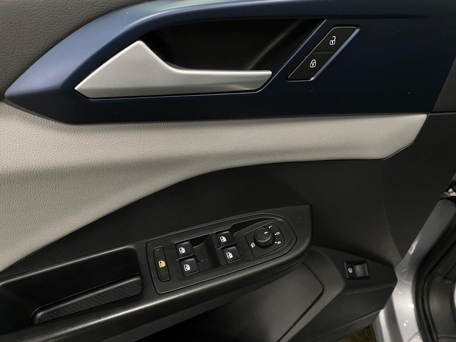 2022 Volkswagen Taos SE 4MOTION