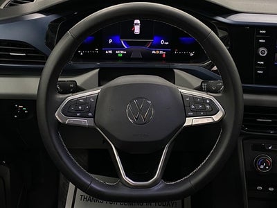 2022 Volkswagen Taos SE 4MOTION