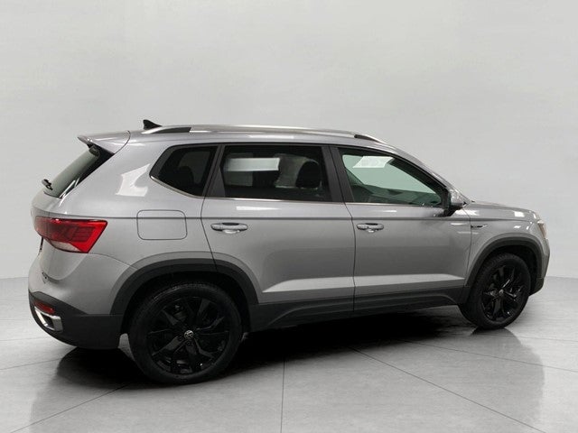 2022 Volkswagen Taos SE 4MOTION