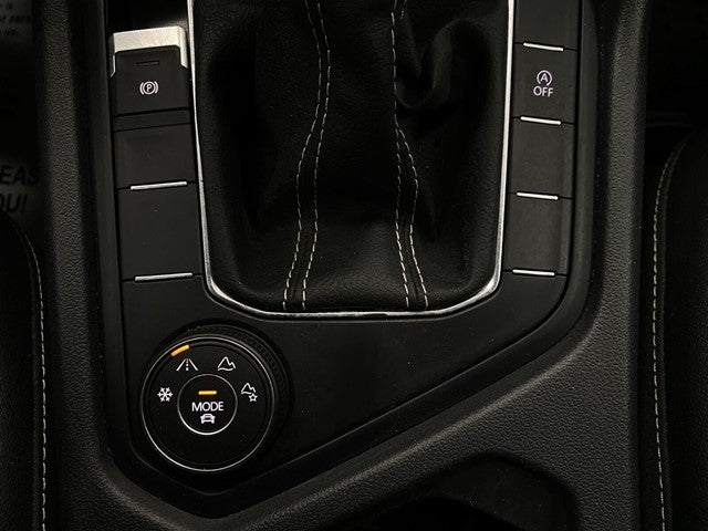 2022 Volkswagen Taos SE 4MOTION