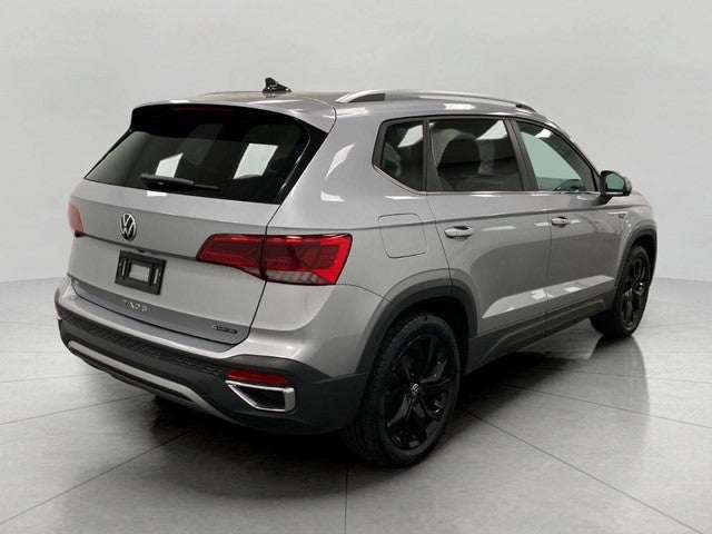 2022 Volkswagen Taos SE 4MOTION
