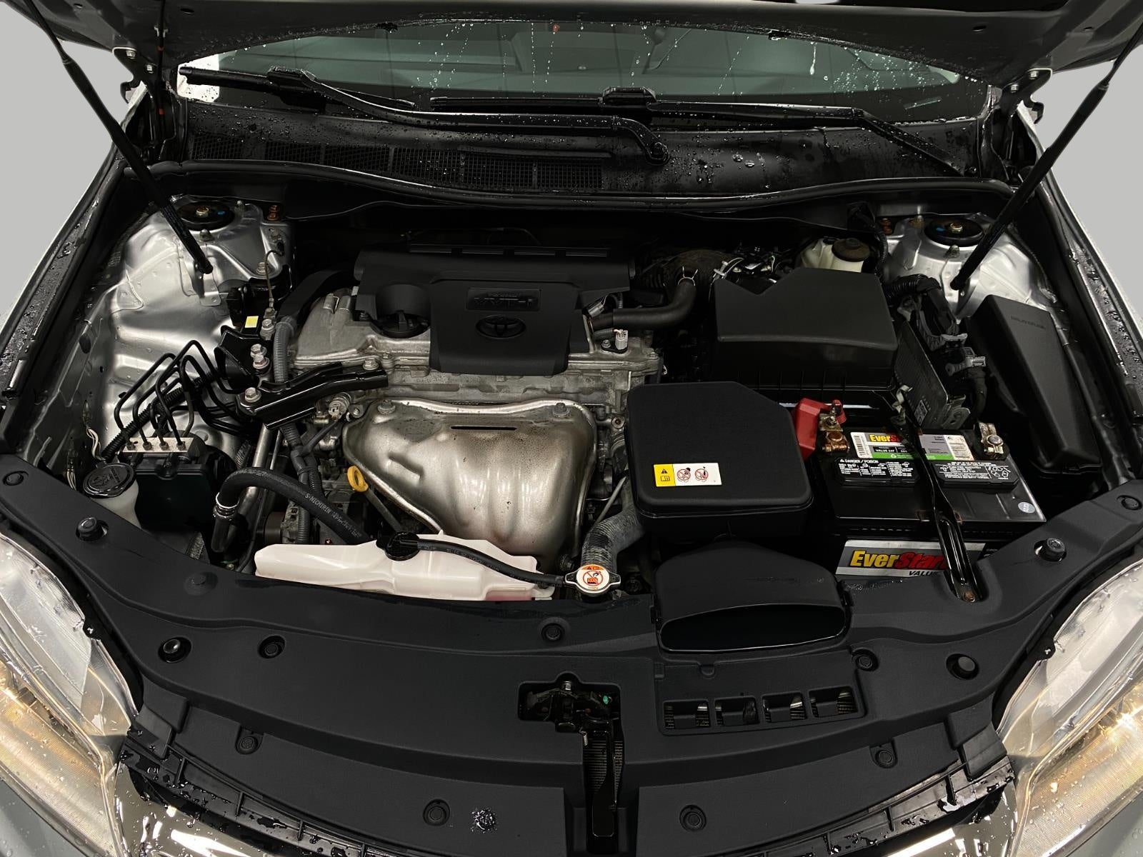 2017 Toyota Camry SE Auto