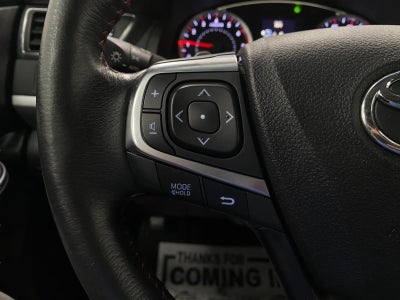 2017 Toyota Camry SE Auto