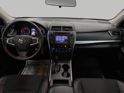2017 Toyota Camry SE Auto