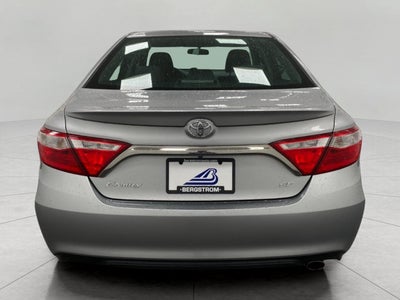 2017 Toyota Camry SE Auto