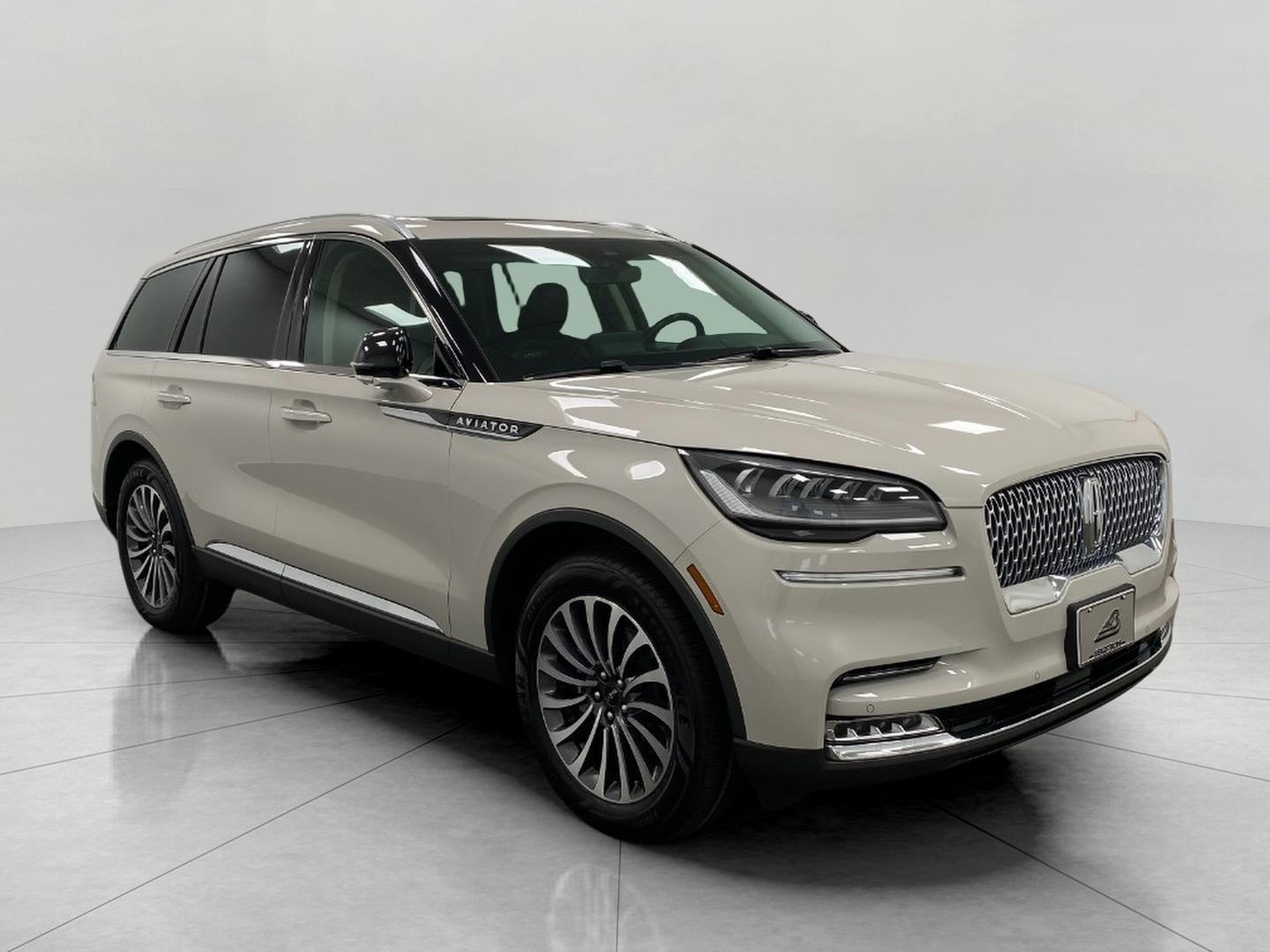 2021 Lincoln Aviator Reserve AWD's photo