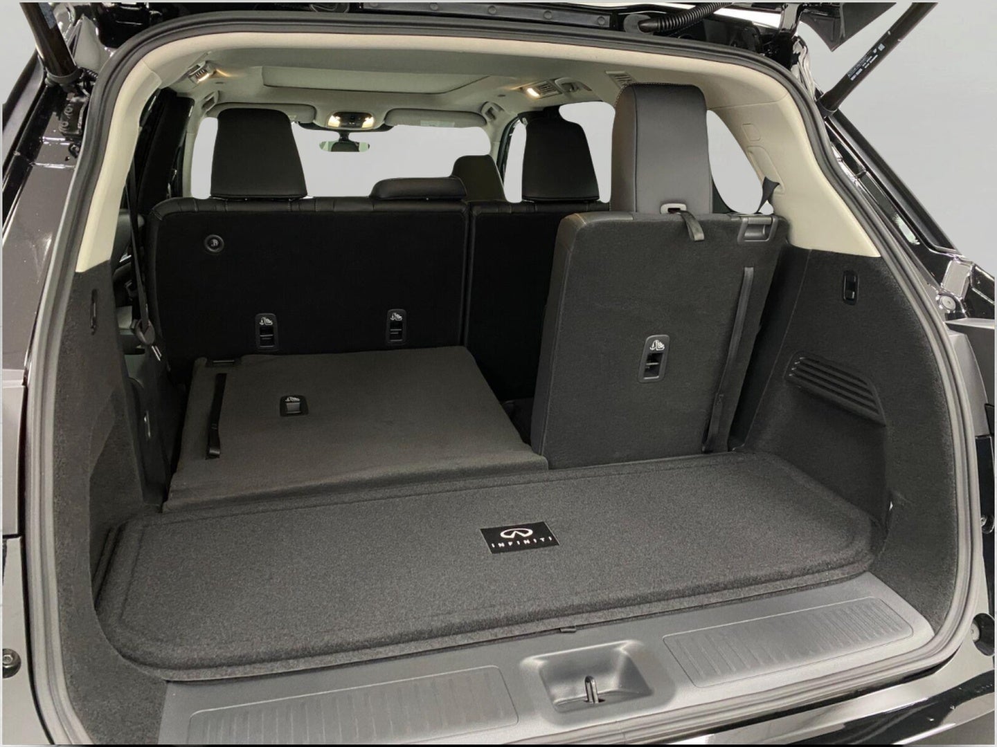 2027 INFINITI QX60 LUXE AWD