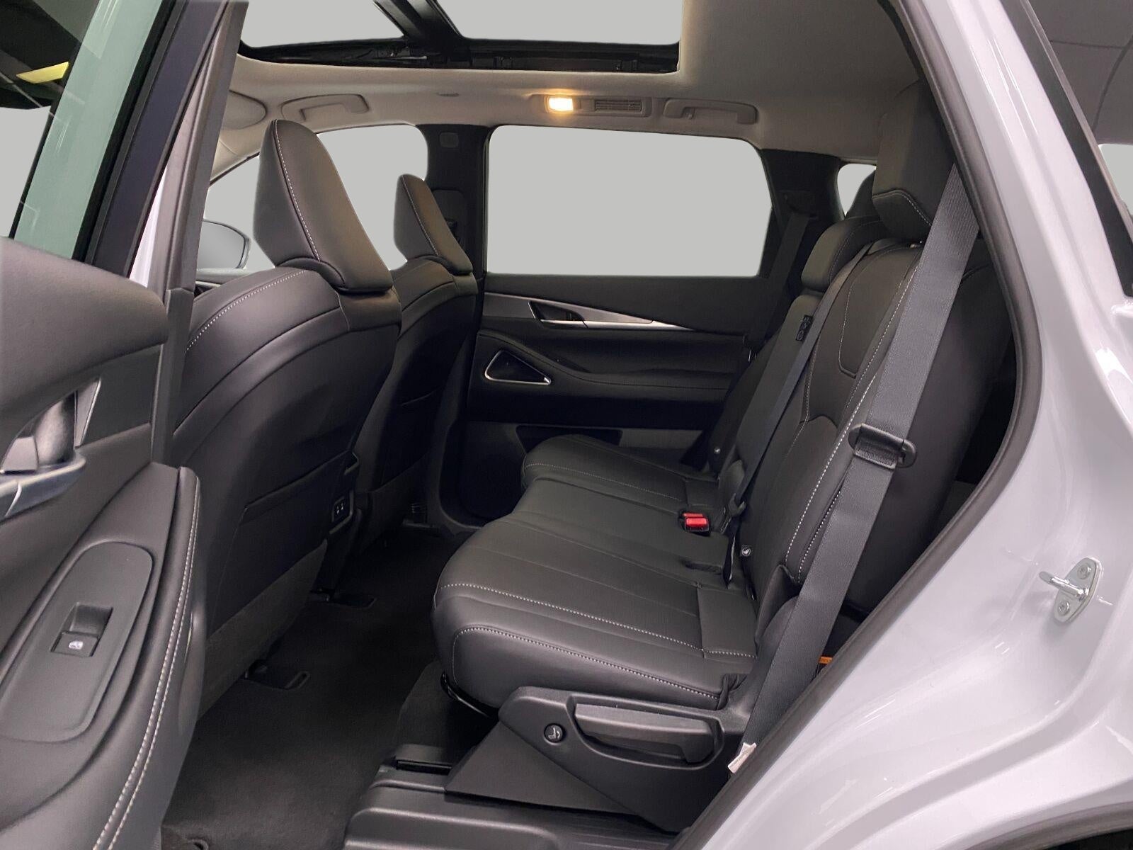 2027 INFINITI QX60 LUXE AWD