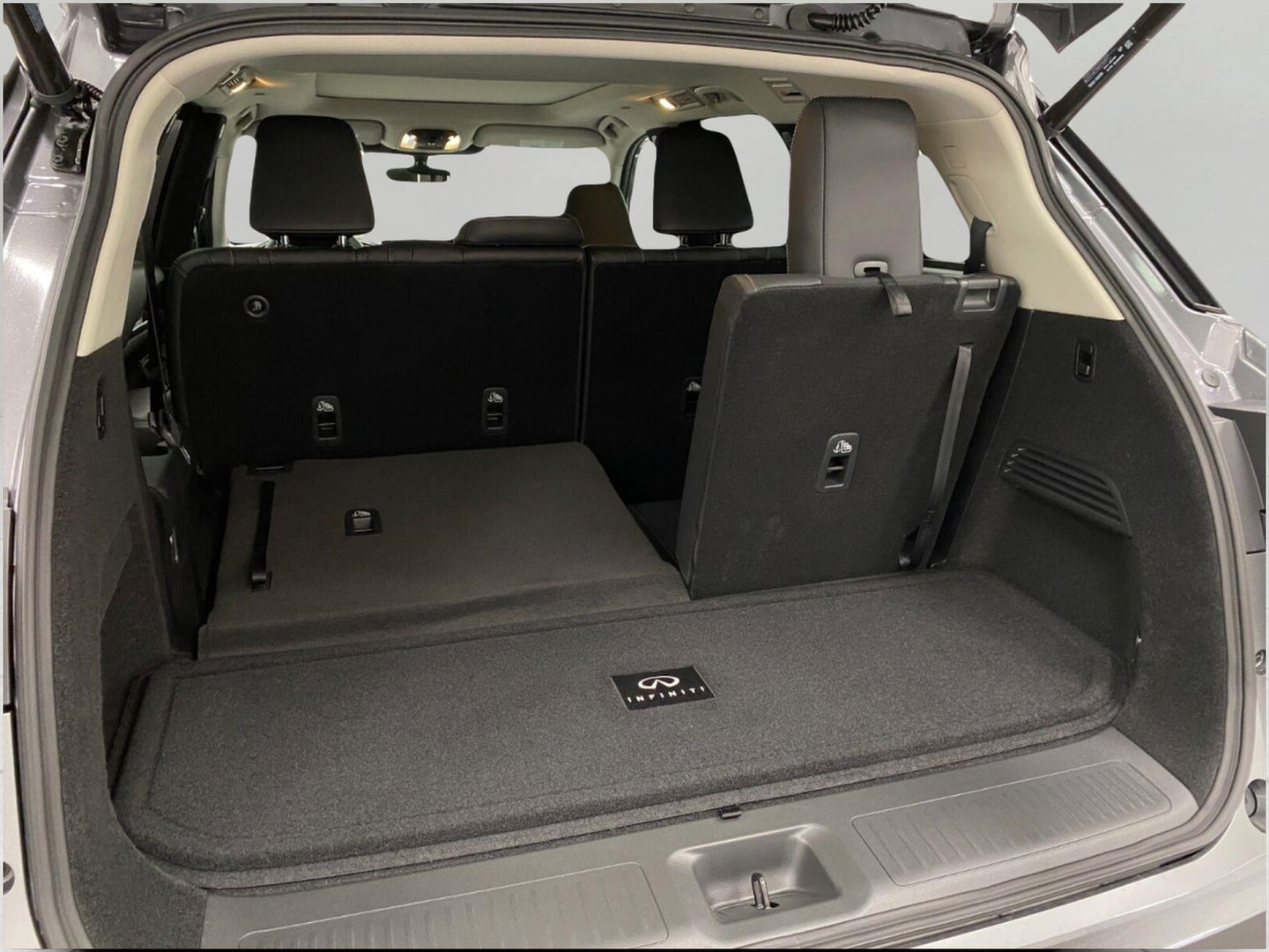 2027 INFINITI QX60 LUXE AWD