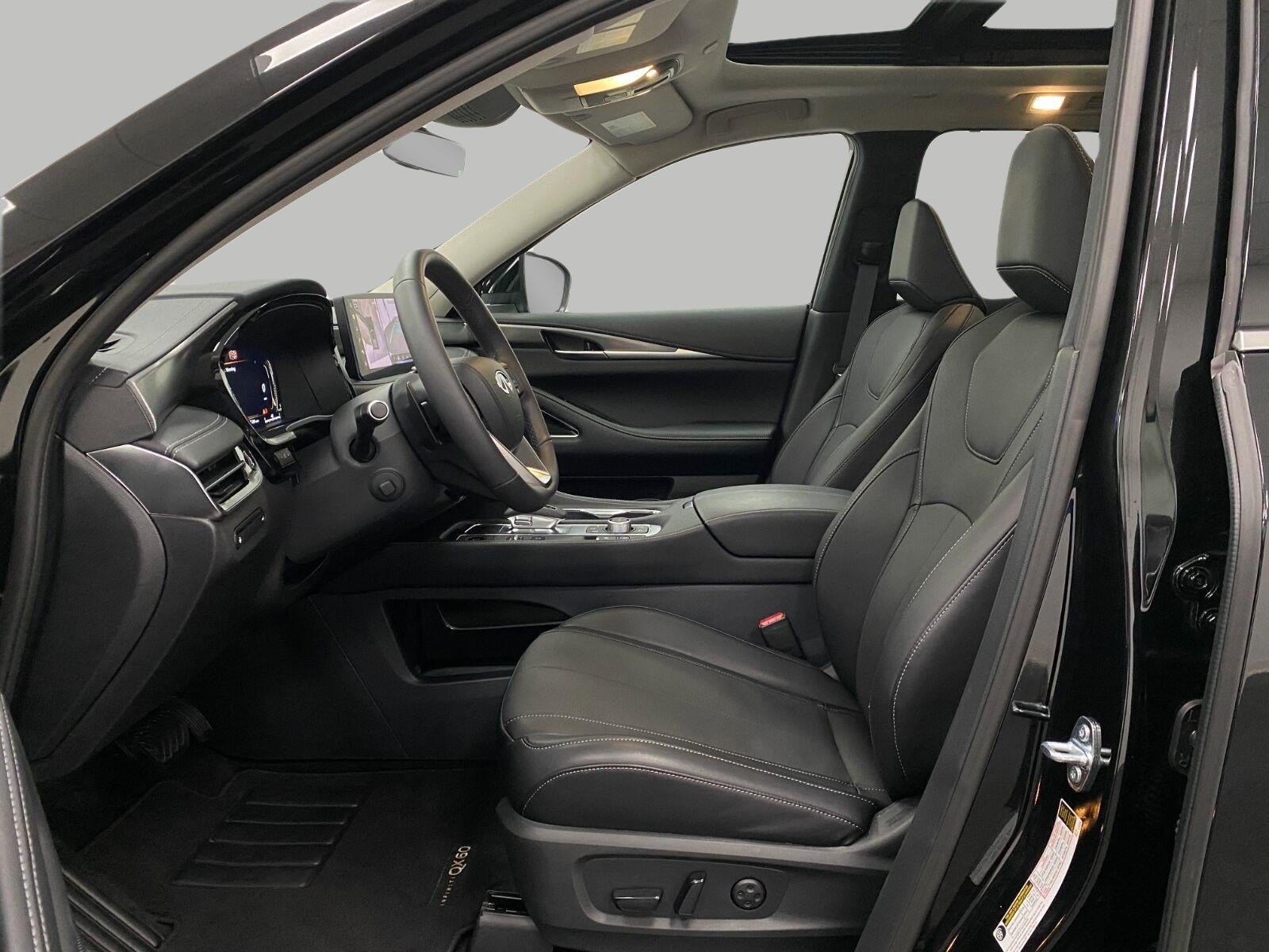 2026 INFINITI QX60 LUXE AWD