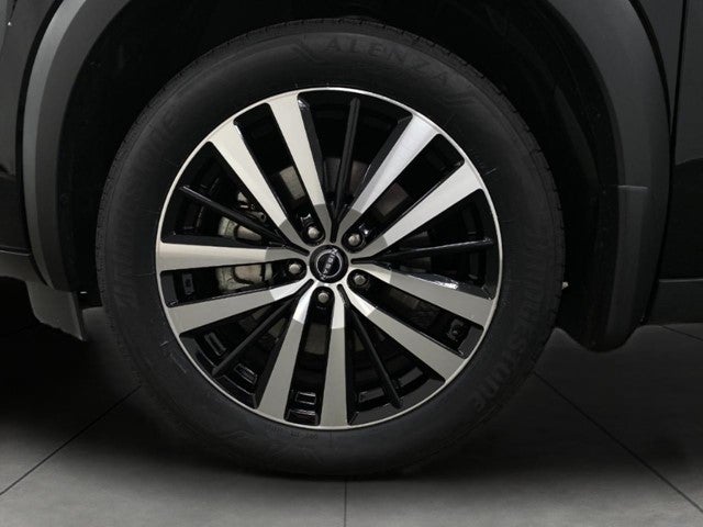 2024 Nissan Pathfinder Platinum 4WD
