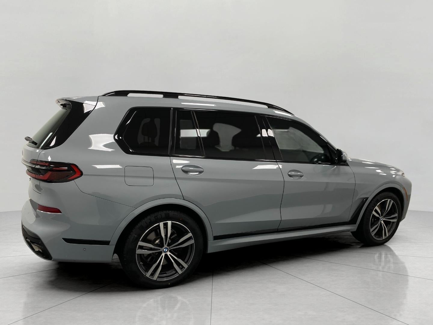 2024 BMW X7 xDrive40i Sports Activity Vehicle
