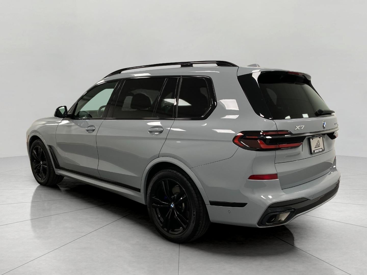2024 BMW X7 xDrive40i Sports Activity Vehicle