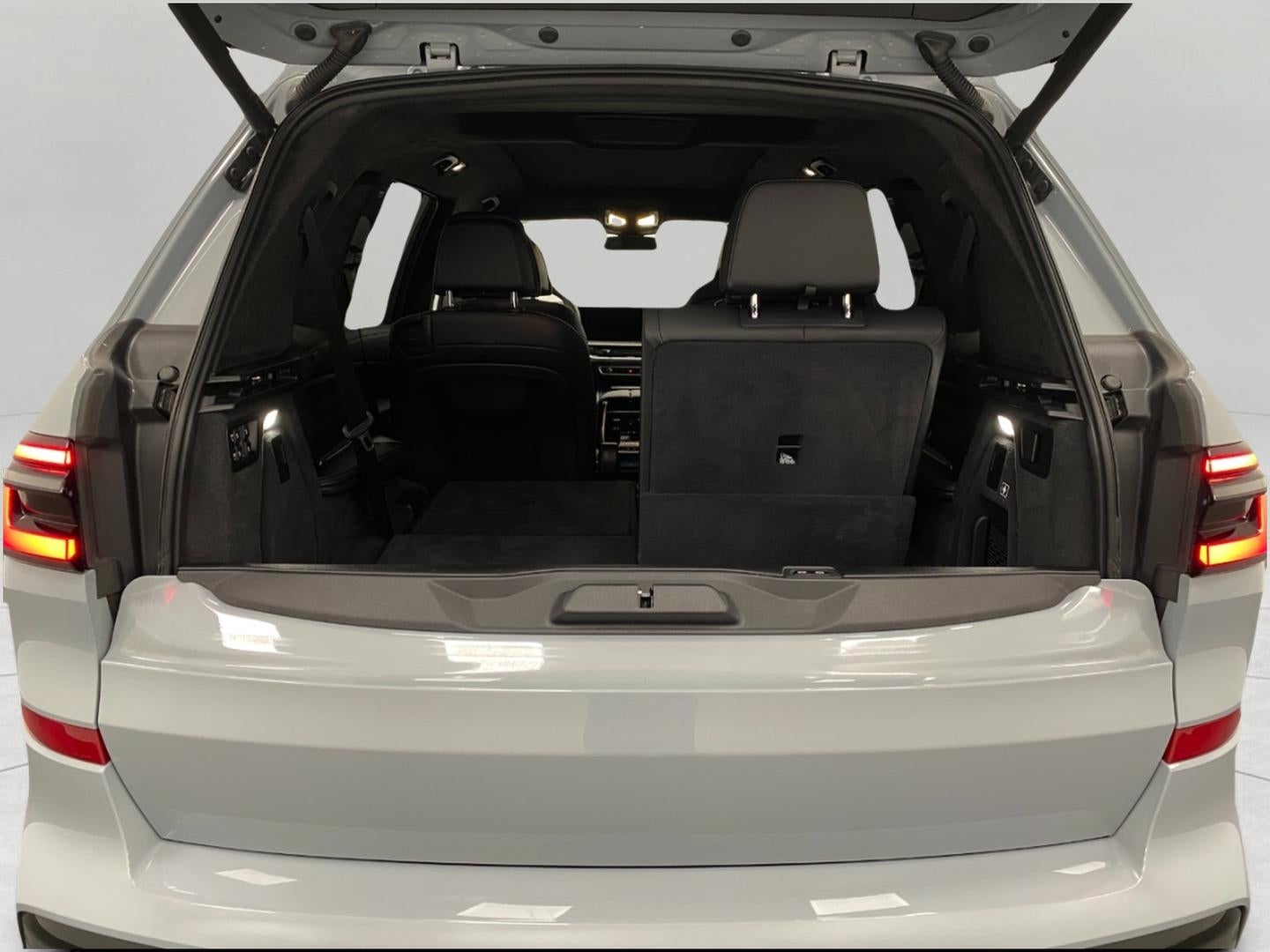 2024 BMW X7 xDrive40i Sports Activity Vehicle