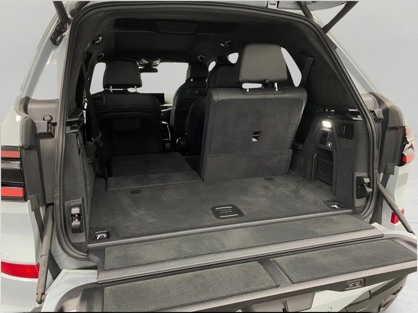 2024 BMW X7 xDrive40i Sports Activity Vehicle