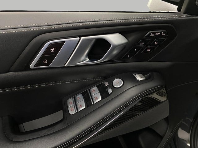 2025 BMW X7 M60i Sports Activity Vehicle