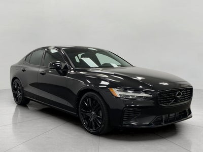 2022 Volvo S60 Recharge Plug-In Hybrid T8 eAWD PHEV Black Edition R-Design Extended Range