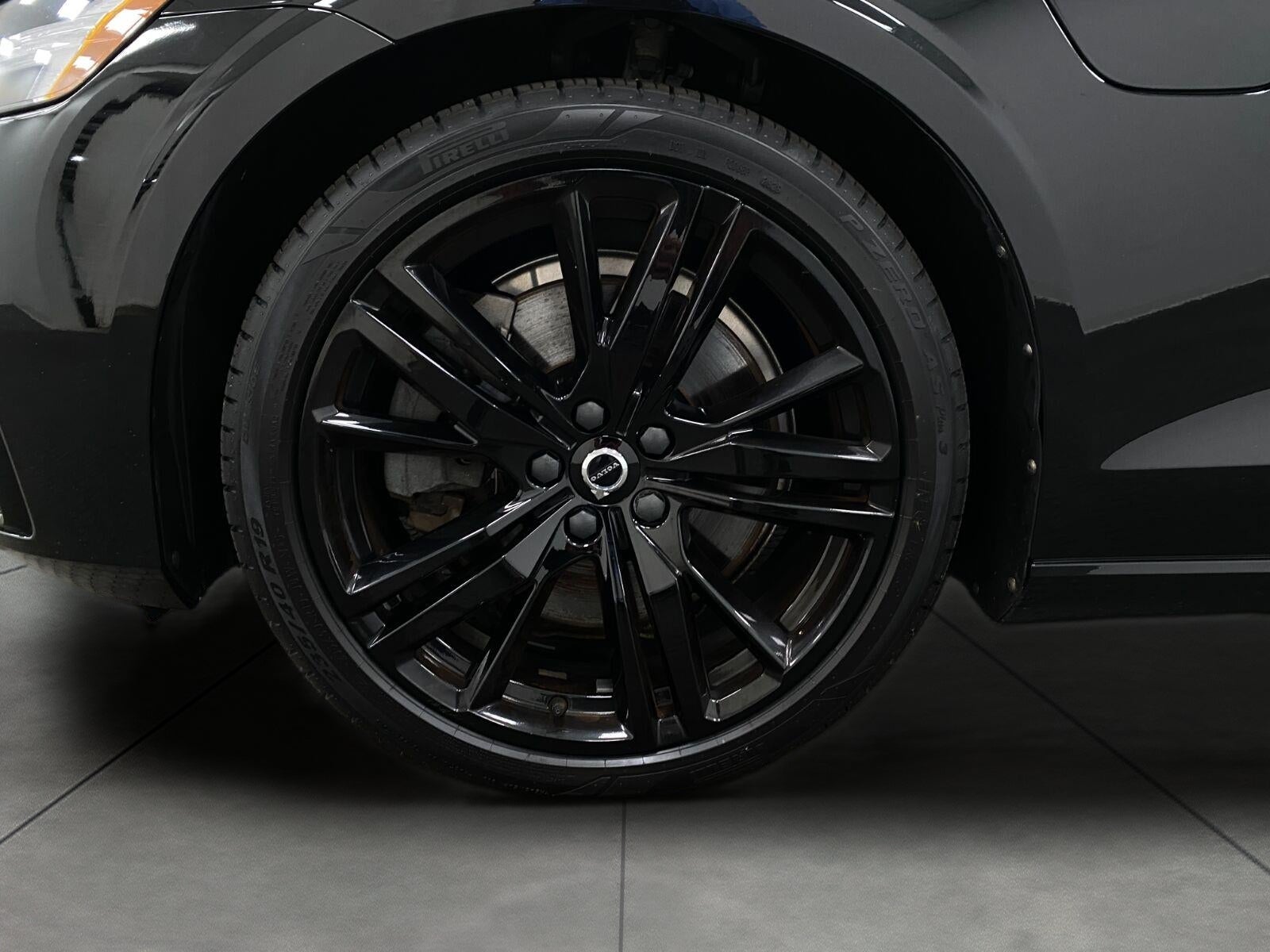 2022 Volvo S60 Recharge Plug-In Hybrid T8 eAWD PHEV Black Edition R-Design Extended Range
