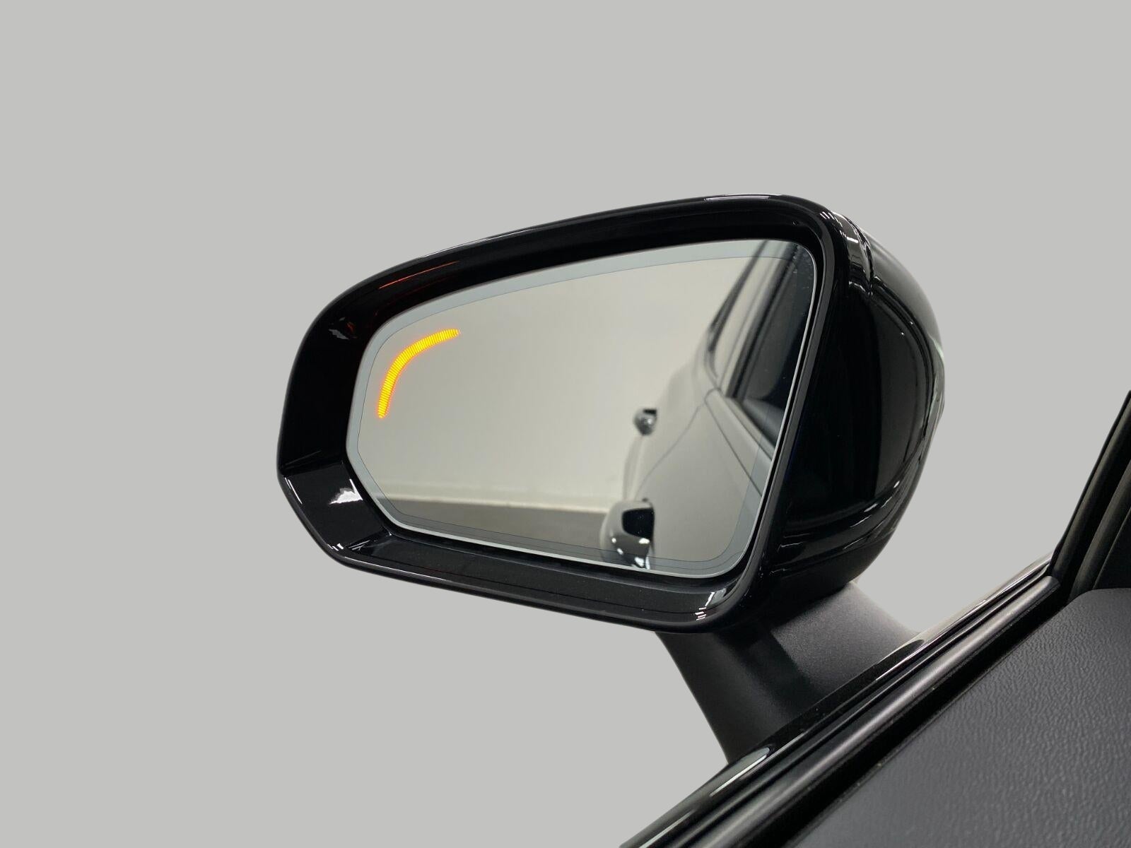 2022 Volvo S60 Recharge Plug-In Hybrid T8 eAWD PHEV Black Edition R-Design Extended Range
