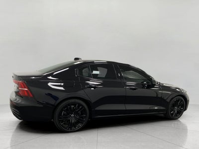 2022 Volvo S60 Recharge Plug-In Hybrid T8 eAWD PHEV Black Edition R-Design Extended Range