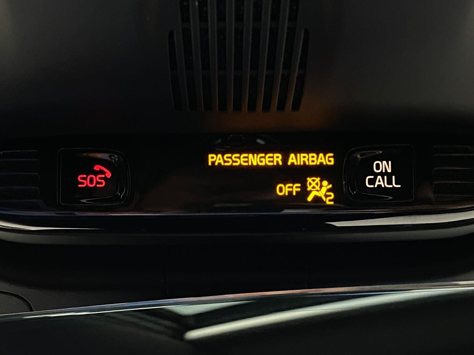 2022 Volvo S60 Recharge Plug-In Hybrid T8 eAWD PHEV Black Edition R-Design Extended Range