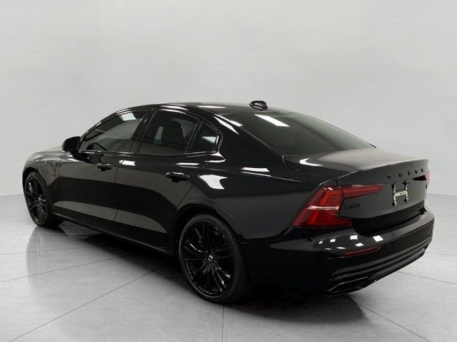 2022 Volvo S60 Recharge Plug-In Hybrid T8 eAWD PHEV Black Edition R-Design Extended Range