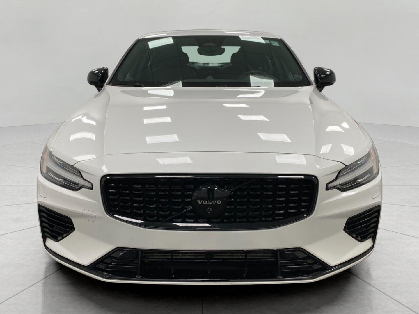 2024 Volvo S60 Recharge Plug-In Hybrid T8 eAWD PHEV Ultimate Black Edition