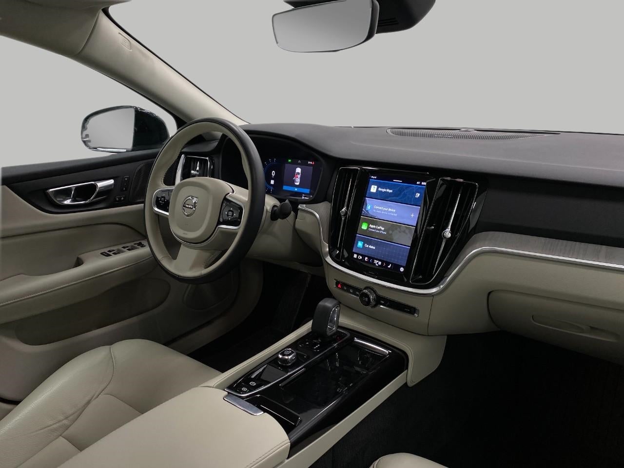 2023 Volvo S60 Recharge Plug-In Hybrid T8 eAWD PHEV Plus Dark Theme