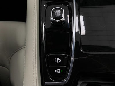 2023 Volvo S60 Recharge Plug-In Hybrid T8 eAWD PHEV Plus Dark Theme