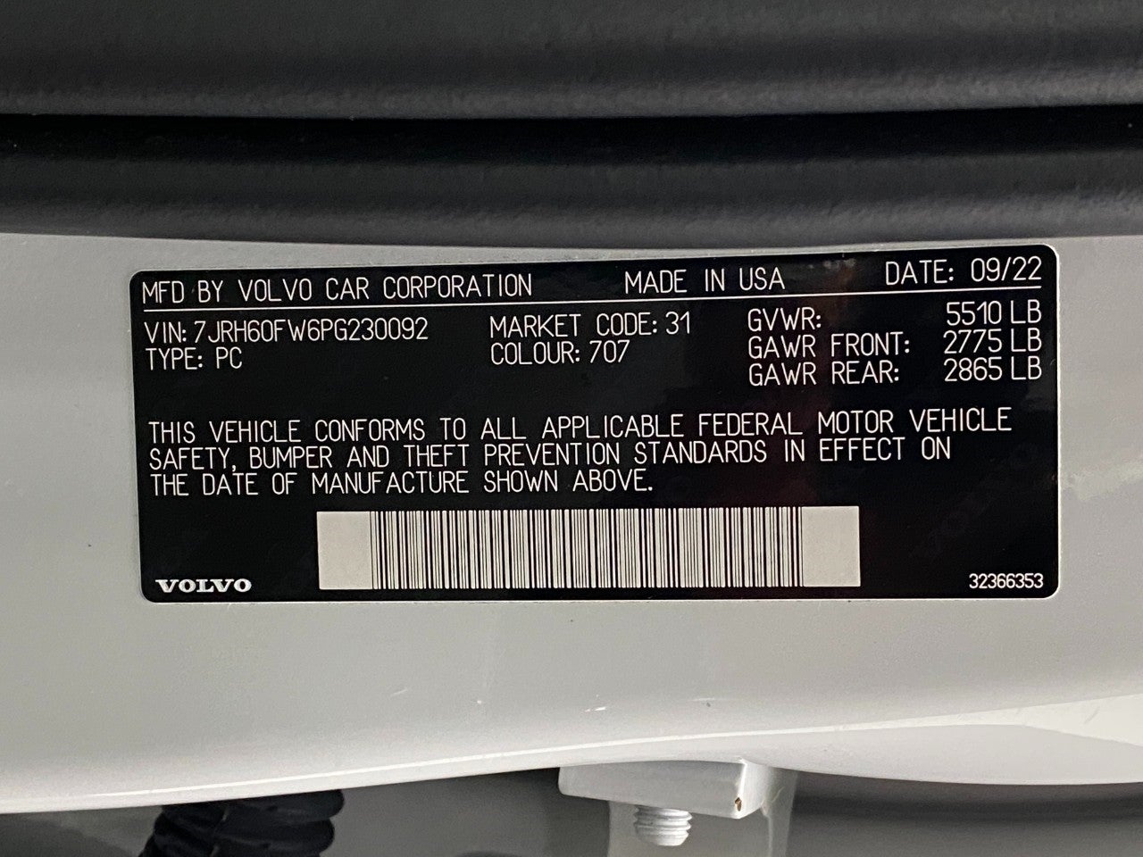 2023 Volvo S60 Recharge Plug-In Hybrid T8 eAWD PHEV Plus Dark Theme