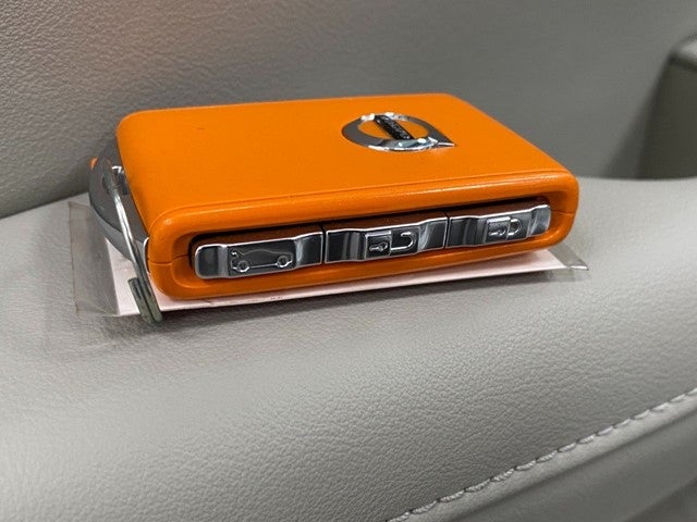 2023 Volvo S60 Recharge Plug-In Hybrid T8 eAWD PHEV Plus Dark Theme