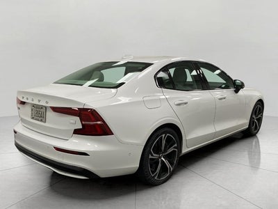 2023 Volvo S60 Recharge Plug-In Hybrid T8 eAWD PHEV Plus Dark Theme