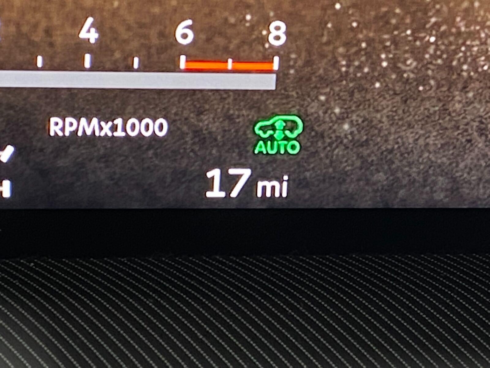 2027 INFINITI QX80 LUXE AWD