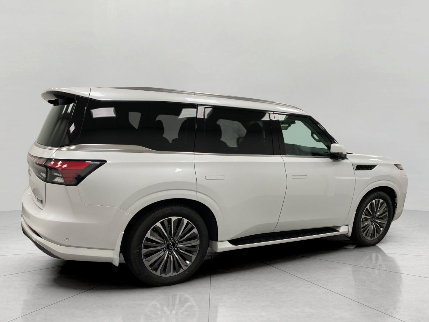 2027 INFINITI QX80 LUXE AWD