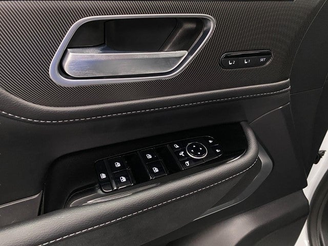 2027 INFINITI QX80 LUXE AWD