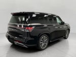 2027 INFINITI QX80 LUXE AWD