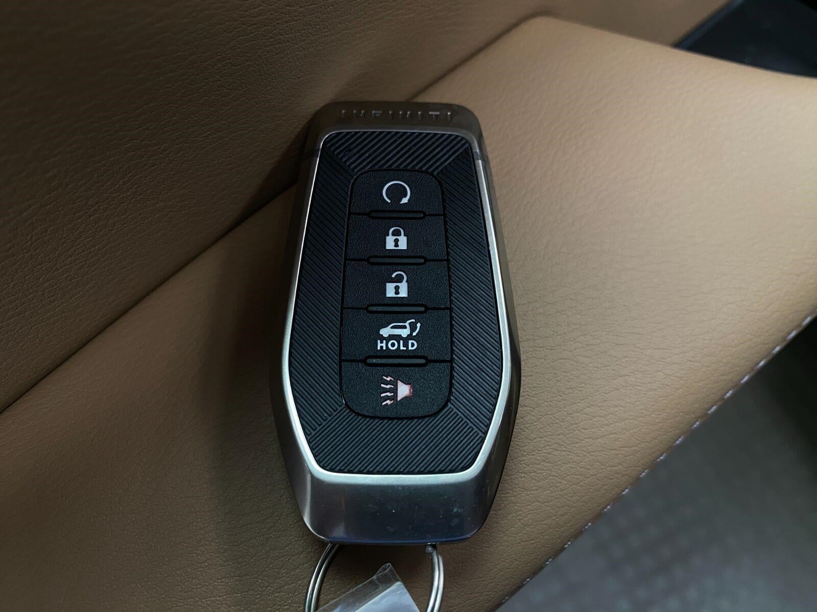 2027 INFINITI QX80 LUXE AWD