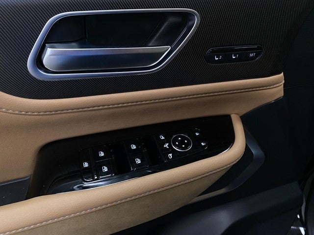 2027 INFINITI QX80 LUXE AWD