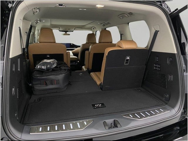 2027 INFINITI QX80 LUXE AWD